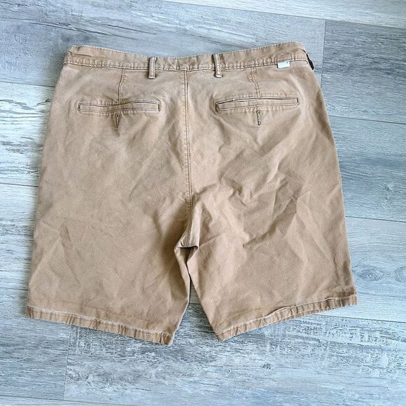 Levi's Men's Cargo Shorts in Tan - Picture 4 of 4